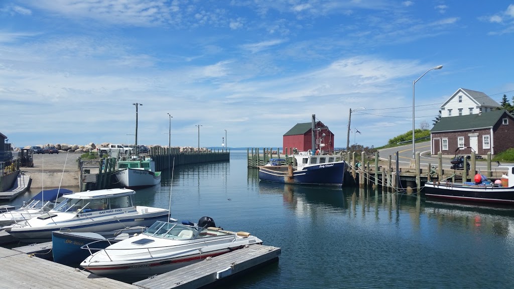 Halls Harbour Lobster Pound | 1157 W Halls Harbour Rd, Centreville, NS B0P 1J0, Canada | Phone: (902) 679-5299