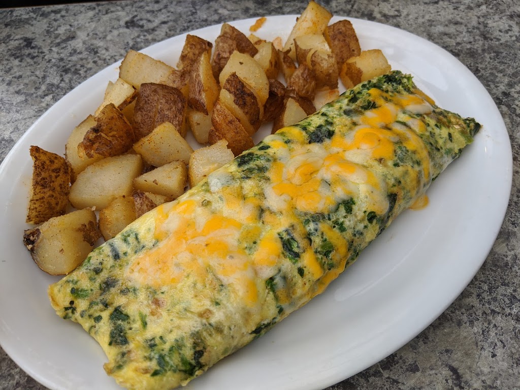 Family Circle Restaurant | 147 Wellington St, London, ON N6B 2K7, Canada | Phone: (519) 434-0441