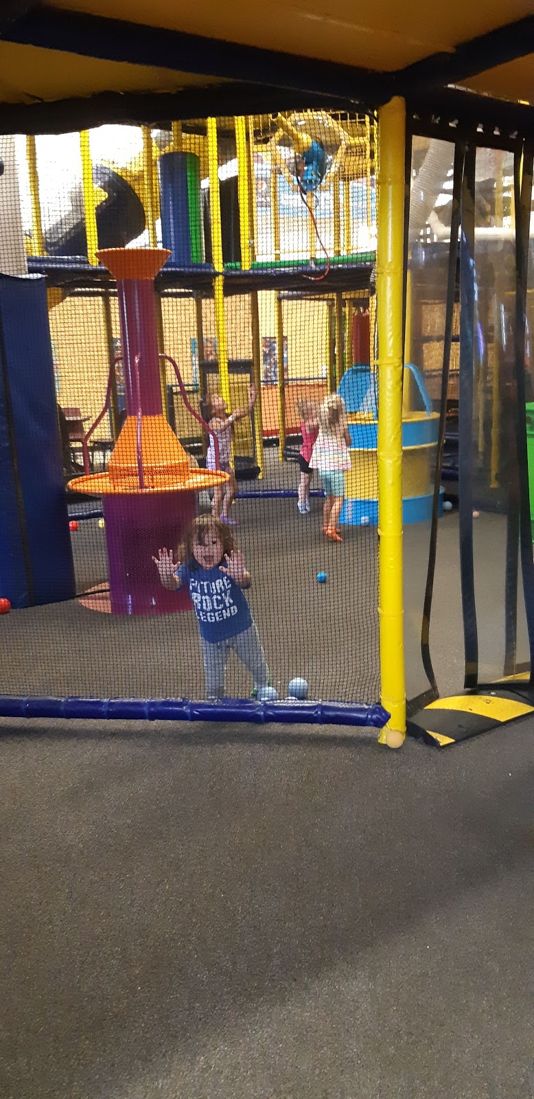Funworx | 425 Bingemans Centre Dr, Kitchener, ON N2B 3X7, Canada | Phone: (519) 744-1555