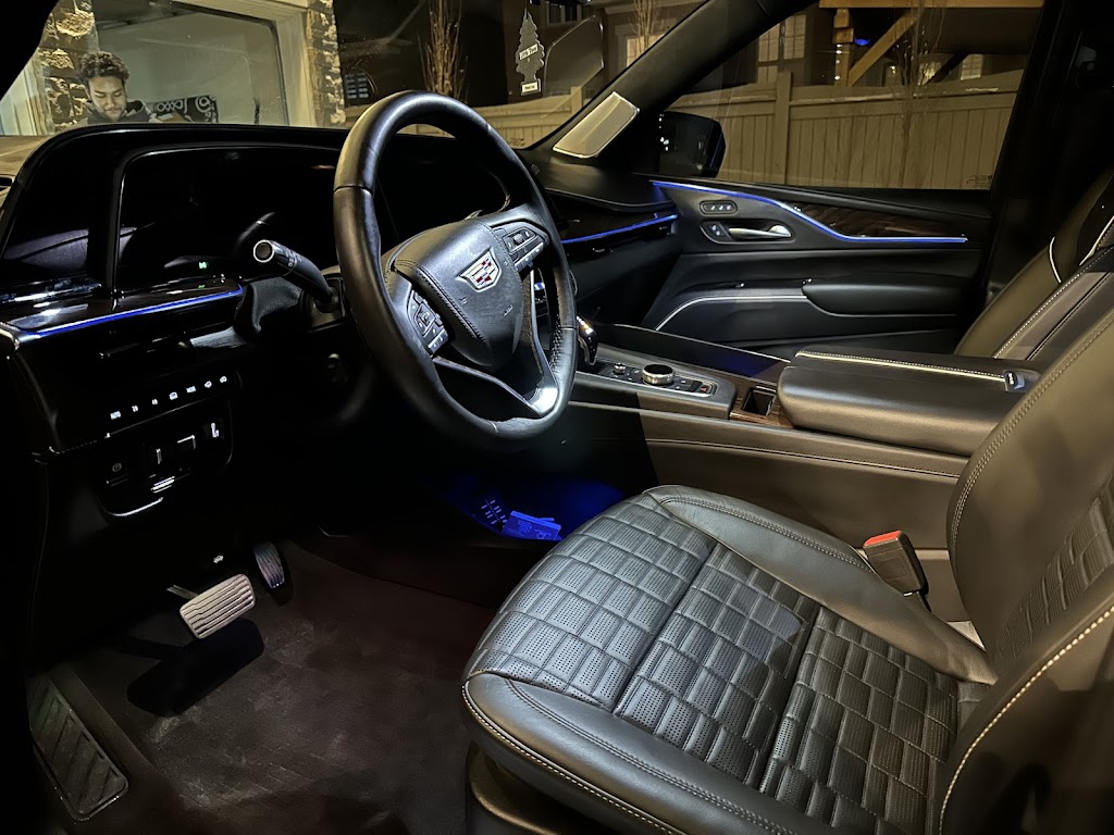 Professor Detailing | 11 Remembrance Rd, Brampton, ON L7A 0A7, Canada | Phone: (437) 988-4992