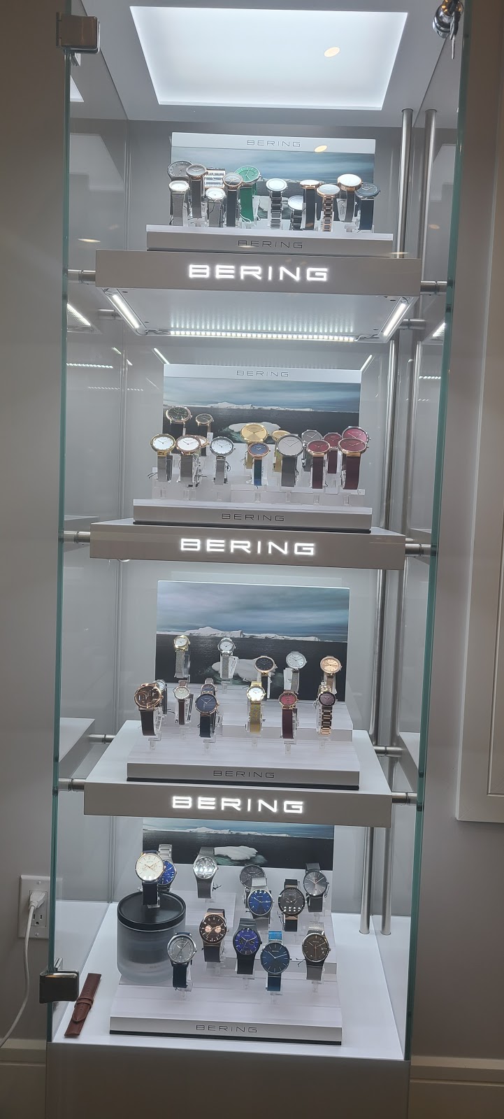 Custom Goldsmiths | 240 Erie St, Devon, AB T9G 0L7, Canada | Phone: (780) 987-3262