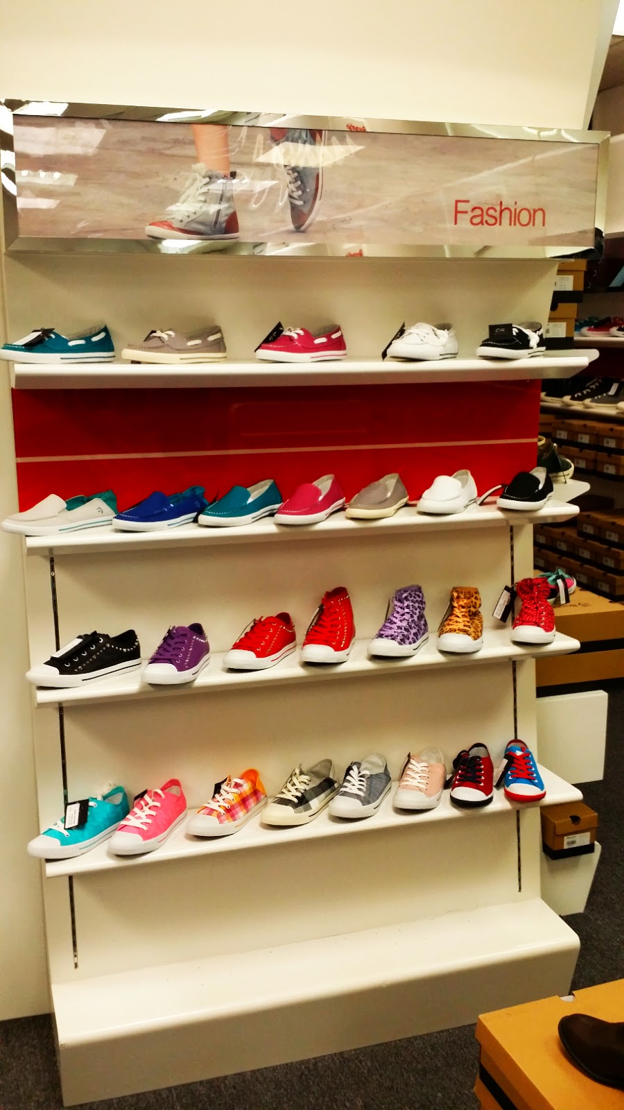 Conlux Quality Shoes | 755 Queensway E #104, Mississauga, ON L4Y 4C5, Canada | Phone: (905) 766-3139