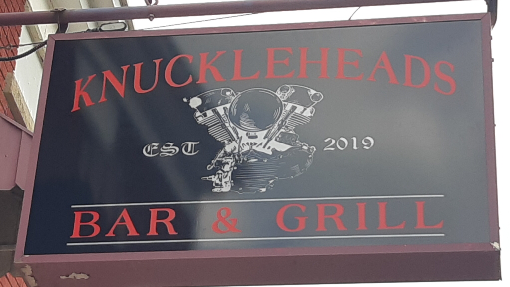 Knuckleheads Bar & Grill | 6092 Main St, Niagara Falls, ON L2G 5Z9, Canada | Phone: (289) 296-2062