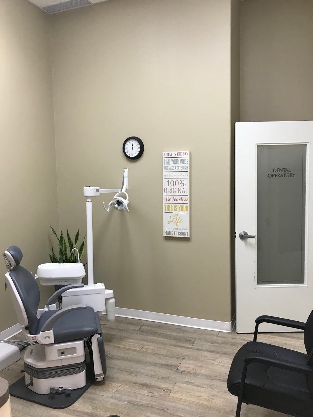 Niagara On the Lake Denture Clinic | 1630 Niagara Stone Rd, Niagara-on-the-Lake, ON L0S 1J0, Canada | Phone: (905) 468-4444