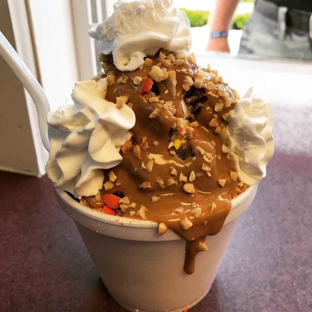 Frostys Ice Cream | 2424 George Urban Blvd, Depew, NY 14043, USA | Phone: (716) 697-1812