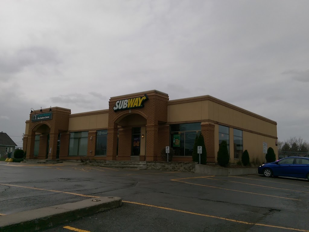 Restaurant SUBWAY | 879 Boulevard Saint-Jean-Baptiste, Mercier, QC J6R 2K8, Canada | Phone: (450) 692-1386