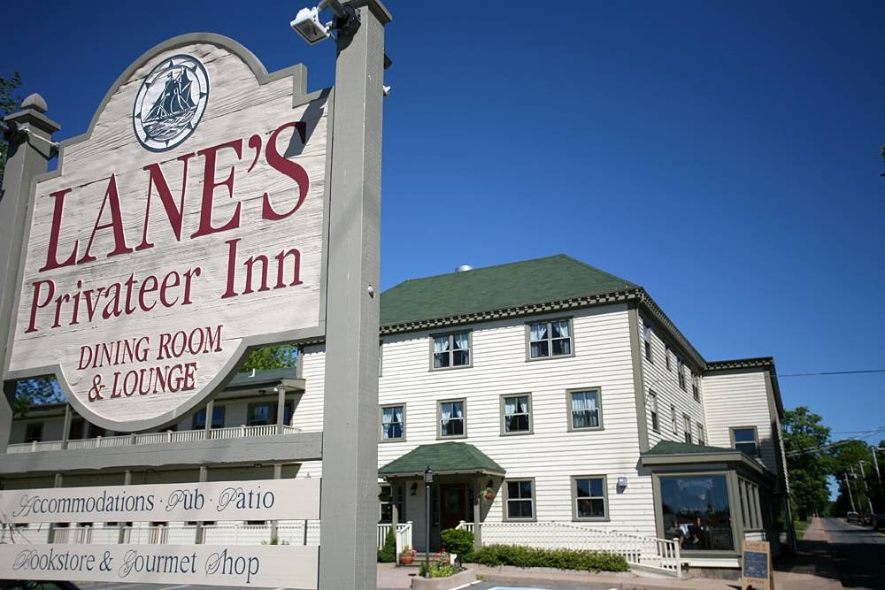 Lanes Privateer Inn & Restaurant | 27 Bristol Ave, Liverpool, NS B0T 1K0, Canada | Phone: (902) 354-3456