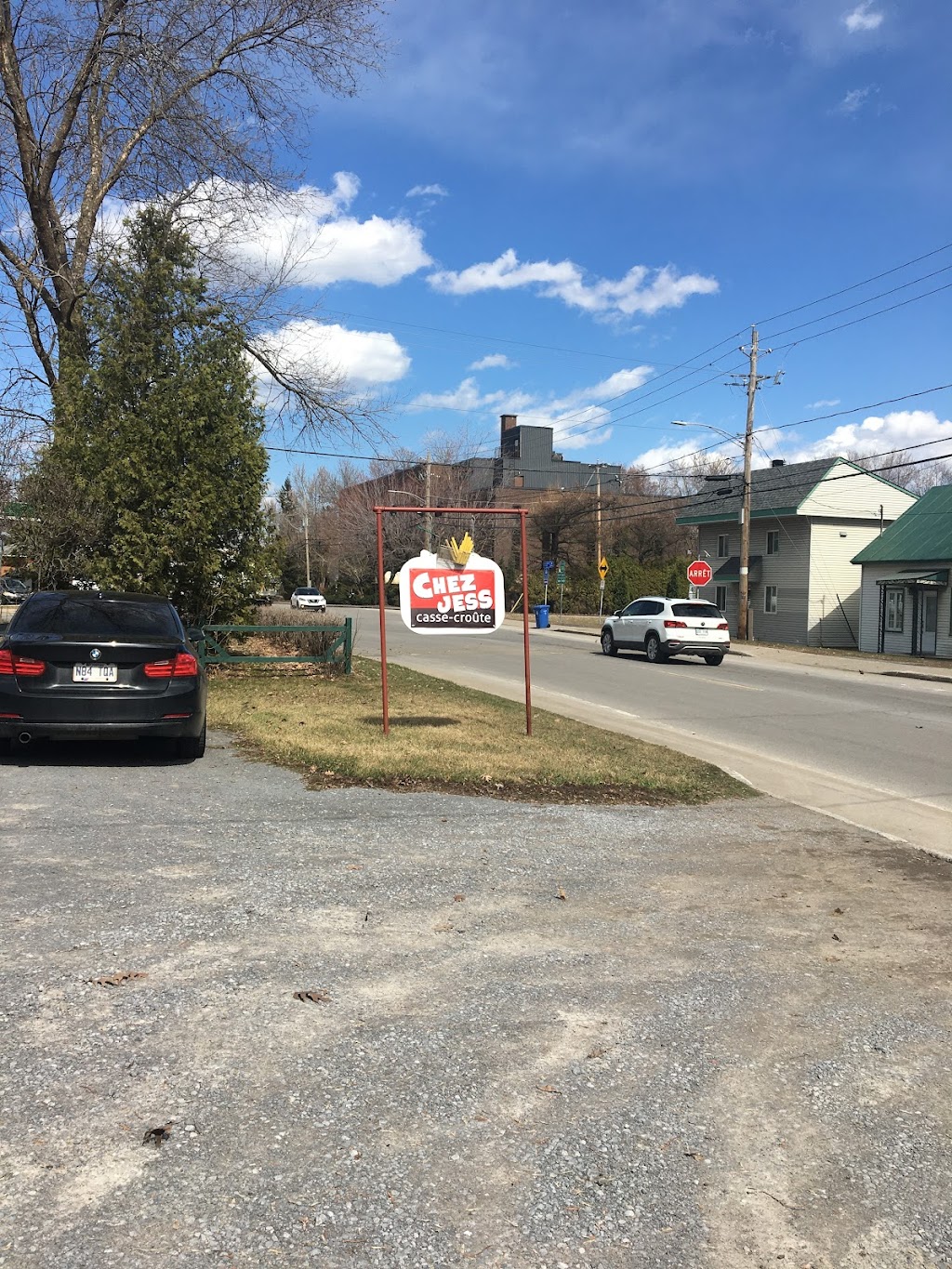 Casse Croute Chez Jess | 337 Rue Notre Dame, Lanoraie, QC J0K 1E0, Canada | Phone: (438) 728-2488