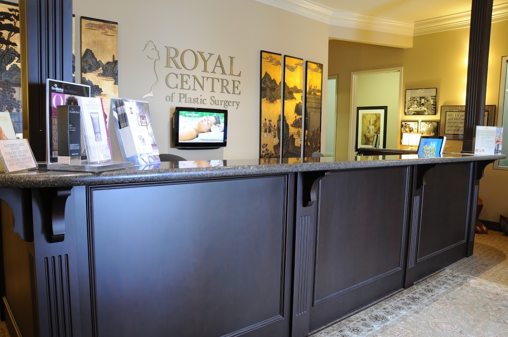 Royal Centre of Plastic Surgery | 22 Quarry Ridge Rd, Barrie, ON L4M 7G1, Canada | Phone: (705) 726-2800