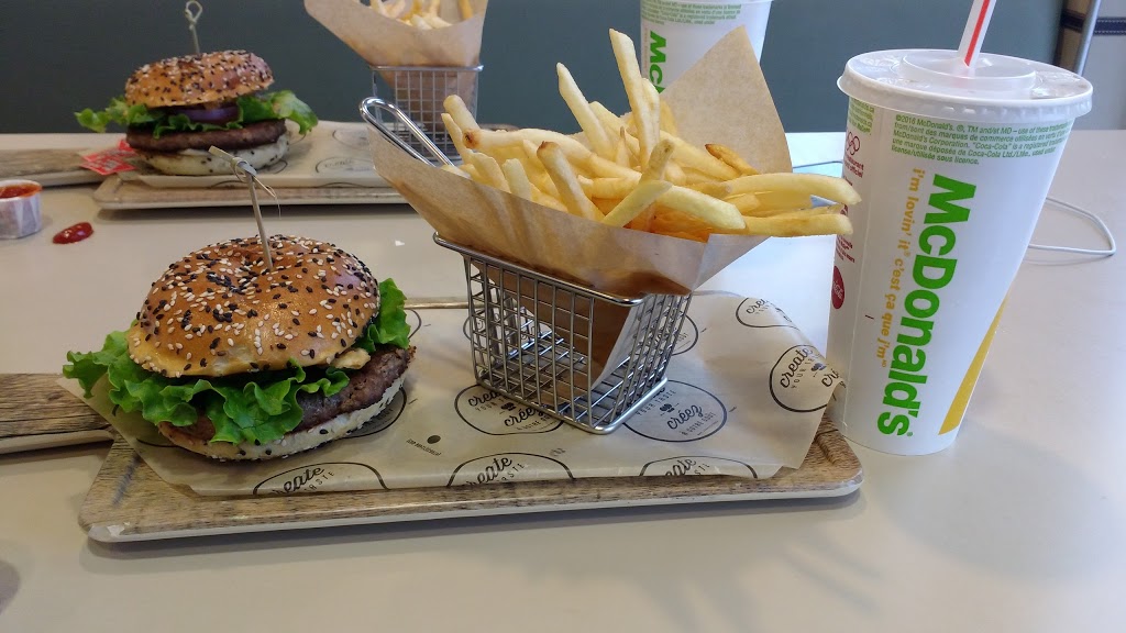 McDonalds | 3025 Clayhill Rd, Mississauga, ON L5B 4J3, Canada | Phone: (905) 279-9190