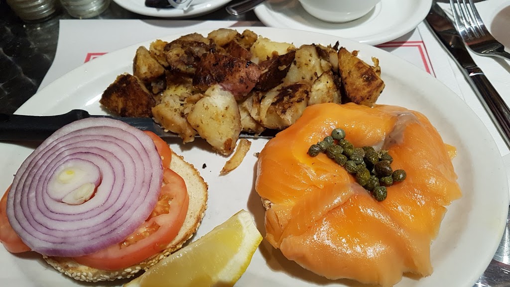 Bagel Etc | 4320 Boul St-Laurent, Montréal, QC H2W 1Z3, Canada | Phone: (514) 845-9462