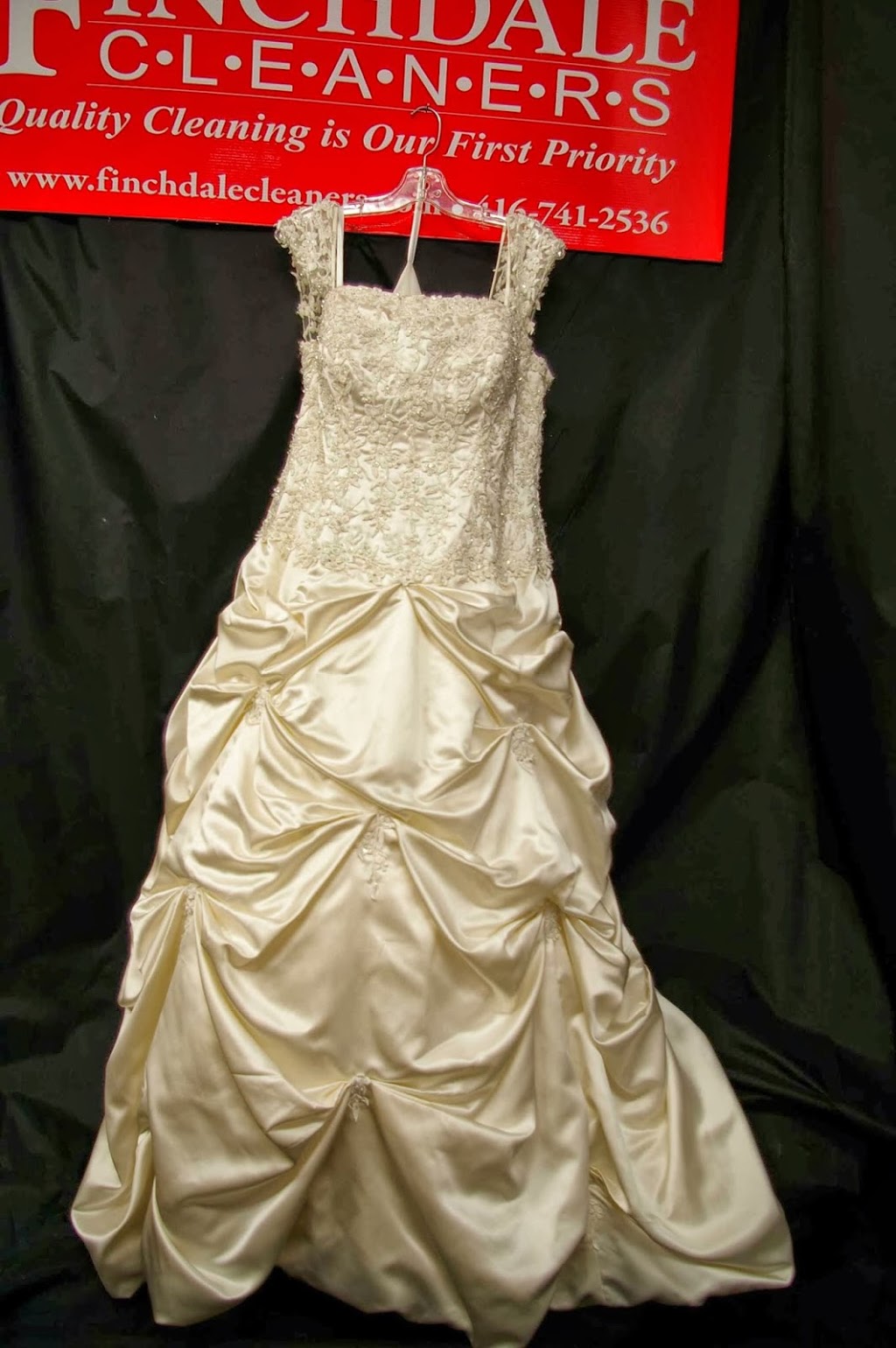 Finchdale Cleaners | 2580 Finch Ave W, North York, ON M9M 2G3, Canada | Phone: (416) 741-2536