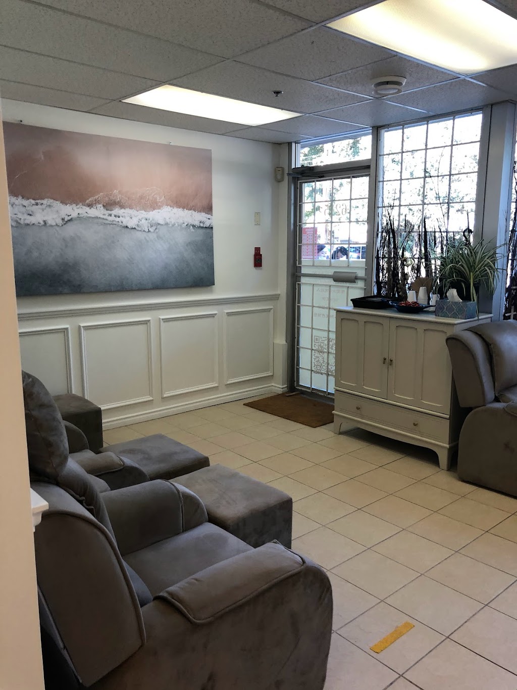 Aquarius Beauty & Wellness | 6215 Victoria Dr, Vancouver, BC V5P 3X5, Canada | Phone: (778) 885-0488