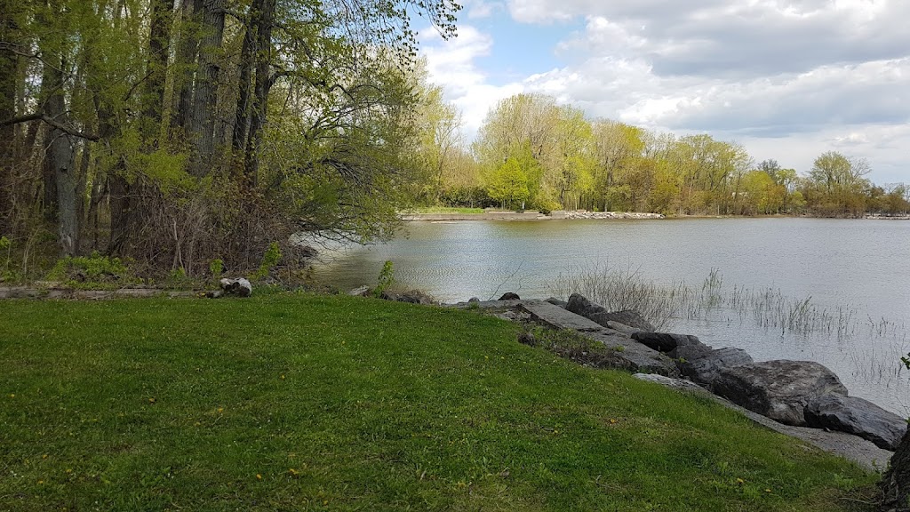 Escale 471 | 471 Av. Missisquoi, Venise-en-Québec, QC J0J 2K0, Canada | Phone: (438) 883-4664