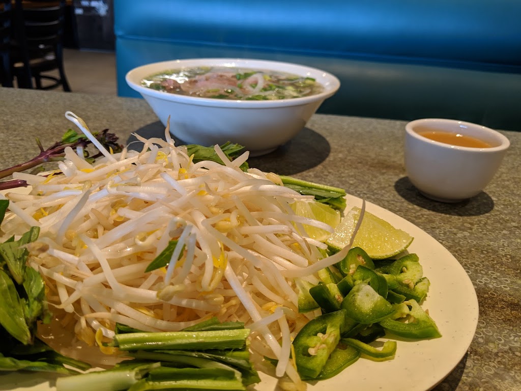 PHO Tau Bay | 10782 148 St, Surrey, BC V3R 1V1, Canada | Phone: (604) 585-1833