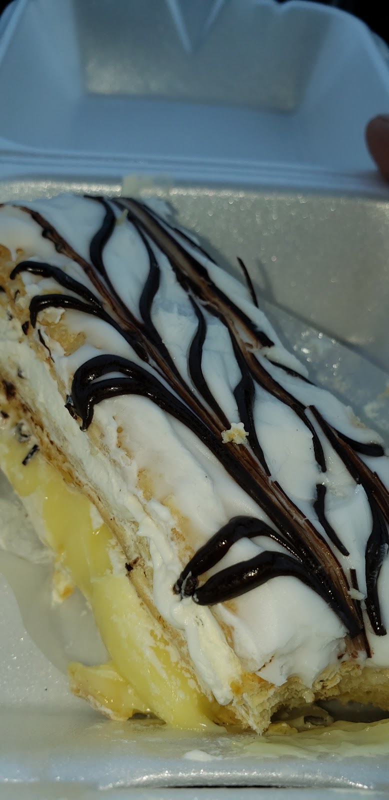 Valley Buns Bakery and Deli | 130 Howard St, Pembroke, ON K8A 2G5, Canada | Phone: (613) 732-9425