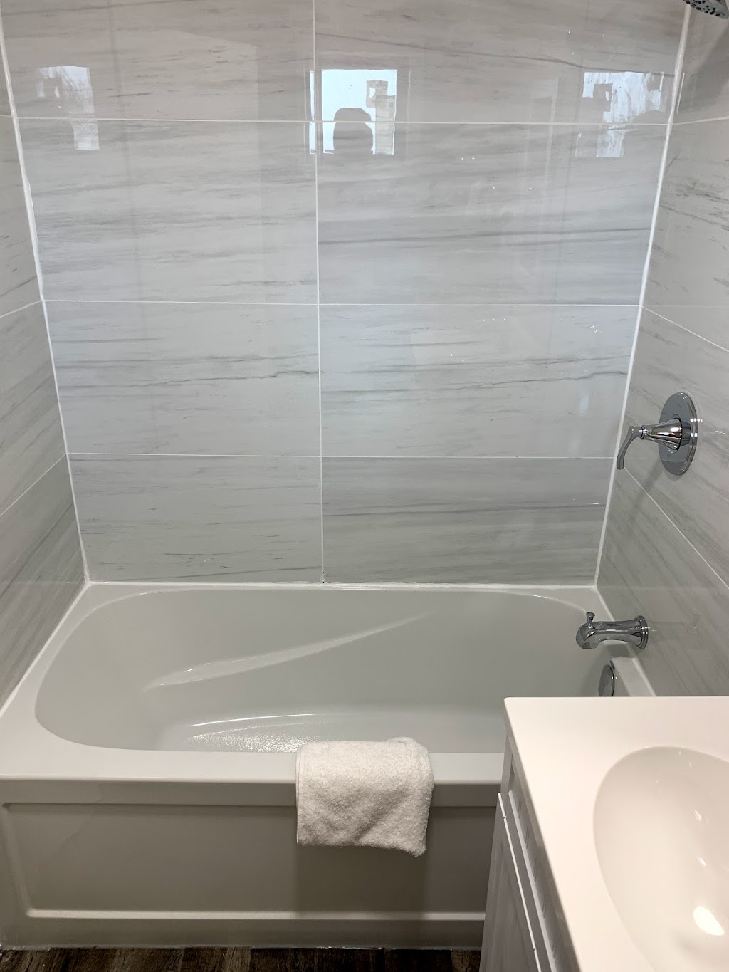 Champlain Motor Inn ( New Management) | 1325 Pembroke St W #1325, Pembroke, ON K8A 5R3, Canada | Phone: (613) 732-9971