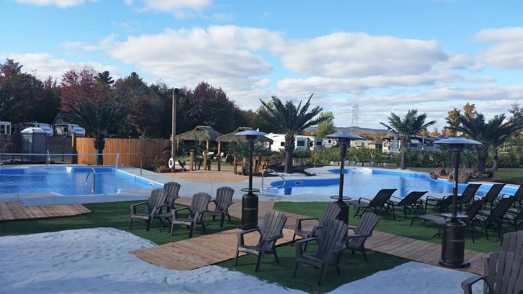 Les Terrasses Montcalm | 3945 QC-337, Sainte-Julienne, QC J0K 2T0, Canada | Phone: (450) 333-0623