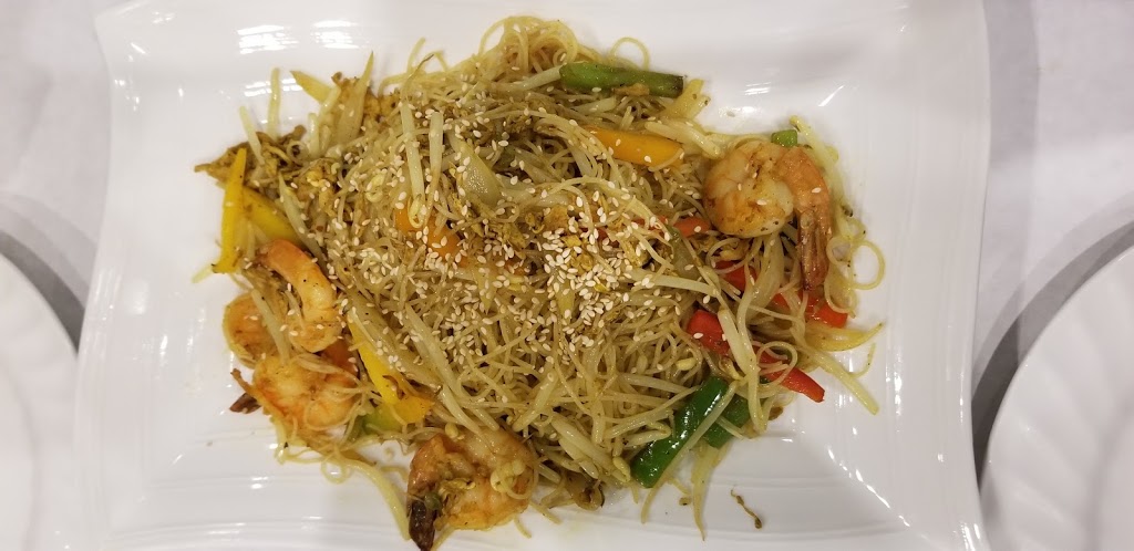 Restaurant Emeraude Bangkok | 413 Avenue Bourke, Dorval, QC H9S 3W8, Canada | Phone: (514) 538-6628