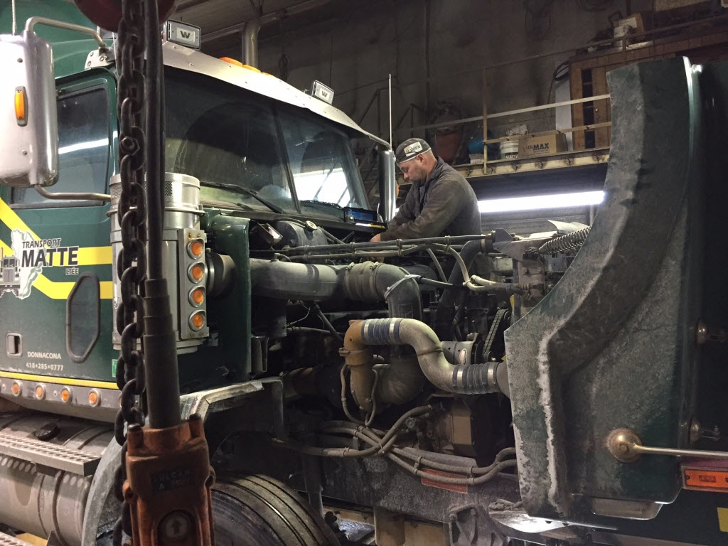 Traction | 2528 Rue Laval, Nantes, QC G6B 1A1, Canada | Phone: (819) 583-3131