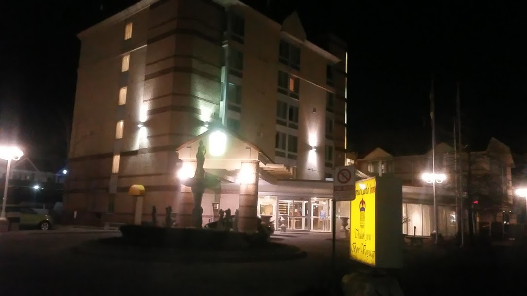 Monte Carlo Inn Airport Suites | 7035 Edwards Blvd, Mississauga, ON L5T 2H8, Canada | Phone: (905) 564-8500