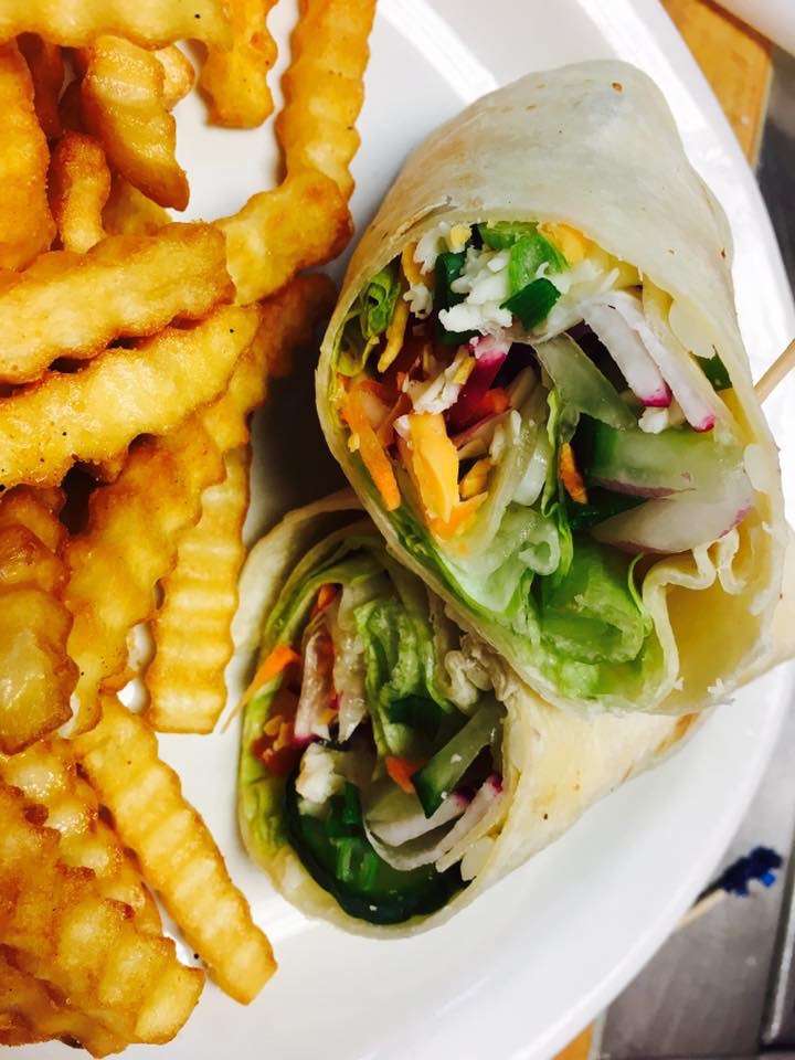 Lauras Homestyle Dining & Catering | 1313 Border St, Winnipeg, MB R3H 0X4, Canada | Phone: (204) 632-8600