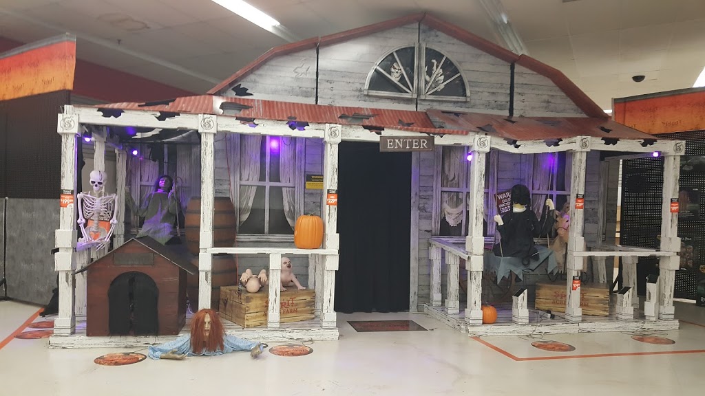 Spirit Halloween | 777 Guelph Line, Burlington, ON L7R 3N2, Canada | Phone: (866) 586-0155