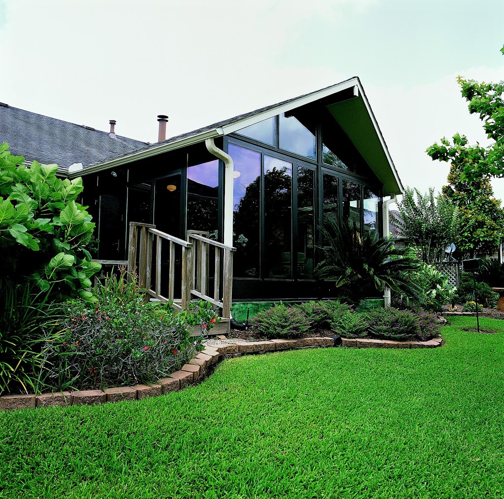 Van Dolders Custom Exteriors – The Home Team | 185 Mountain Rd, Collingwood, ON L9Y 3Z9, Canada | Phone: (705) 444-5601