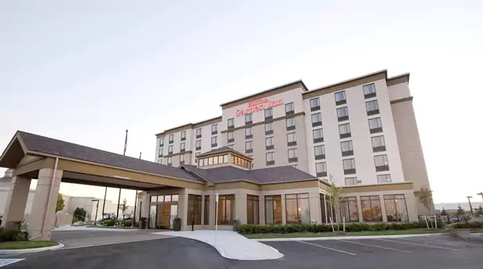 JM Hospitality Inc. | 8330 Woodbine Ave, Markham, ON L3R 2N8, Canada | Phone: (905) 477-6077