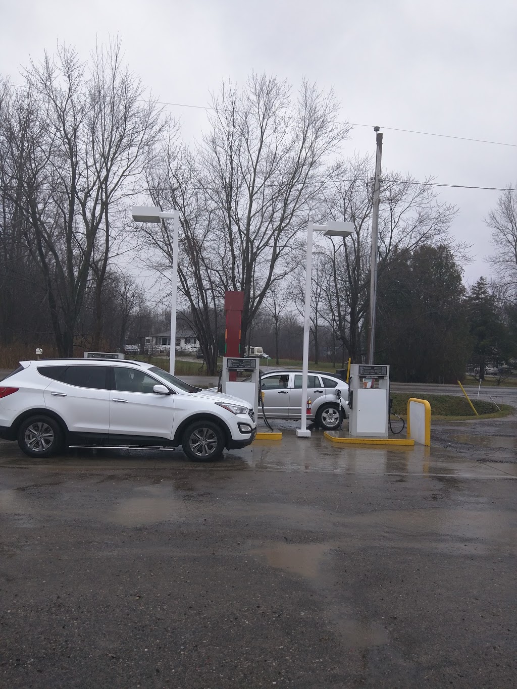 Grandpas Gas Bar | 384 Oneida Rd, Southwold, ON N0L 2G0, Canada | Phone: (519) 652-3298