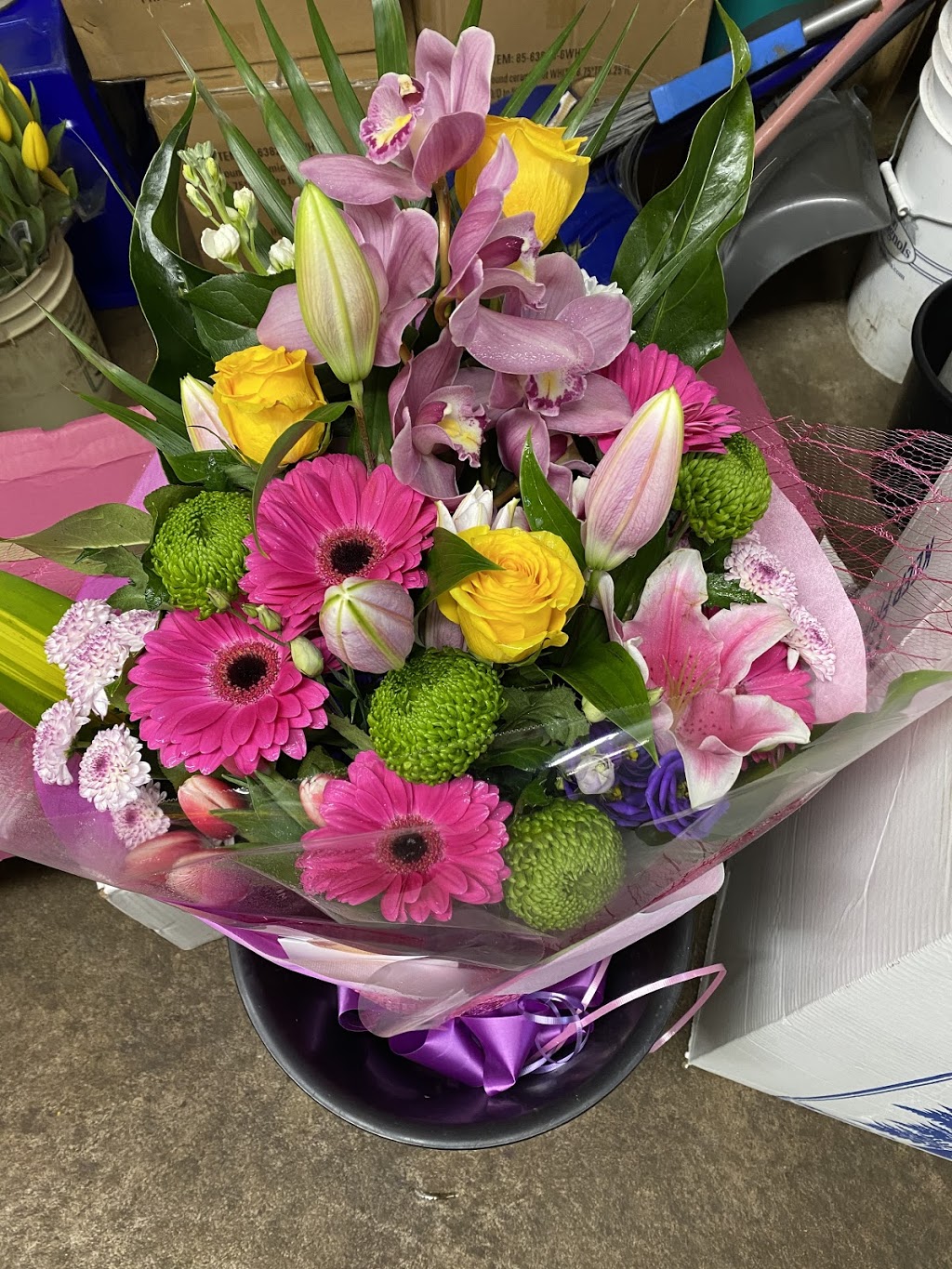 Canada Florist Burnaby | 4726 Canada Way, Burnaby, BC V5G 1L2, Canada | Phone: (604) 298-0522