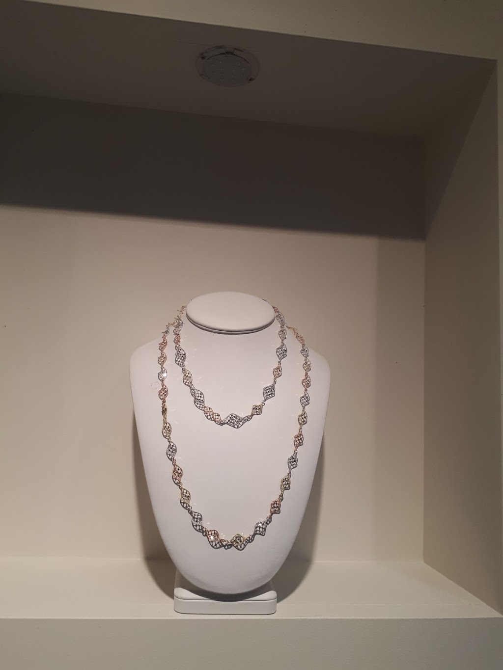Bijouterie Renaissance | 298 Boulevard de lAnge-Gardien, LAssomption, QC J5W 1S1, Canada | Phone: (450) 589-4161