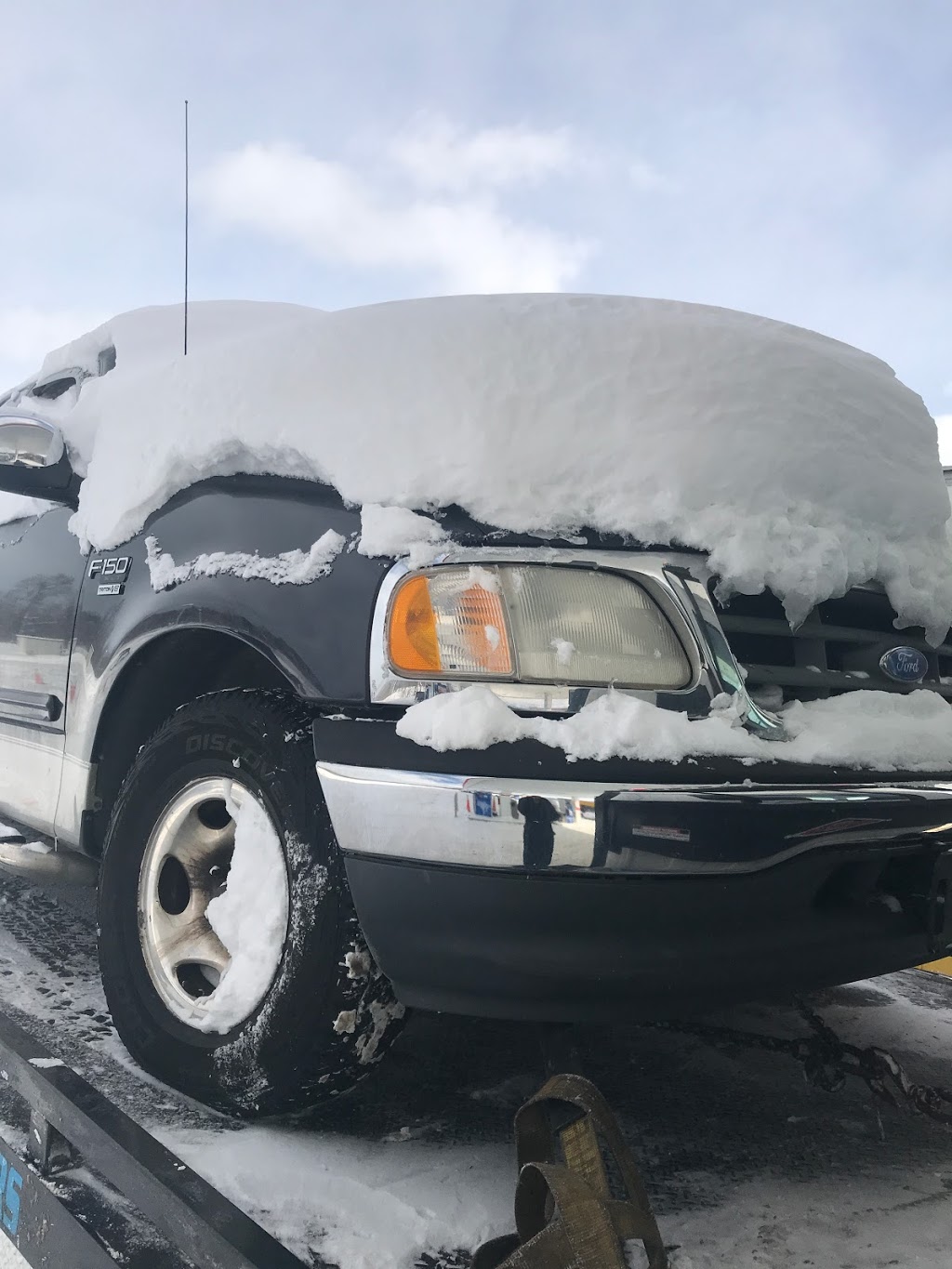 Top Cash Scrap Car | 84 Braebrook Dr, Whitby, ON L1R 0M9, Canada | Phone: (905) 441-0284