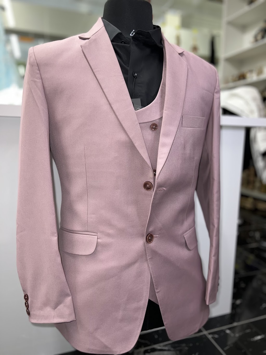 Arora Fashion Palace | 260300 Writing Creek Cres shop H31, Balzac, AB T4A 0X8, Canada | Phone: (587) 664-9308