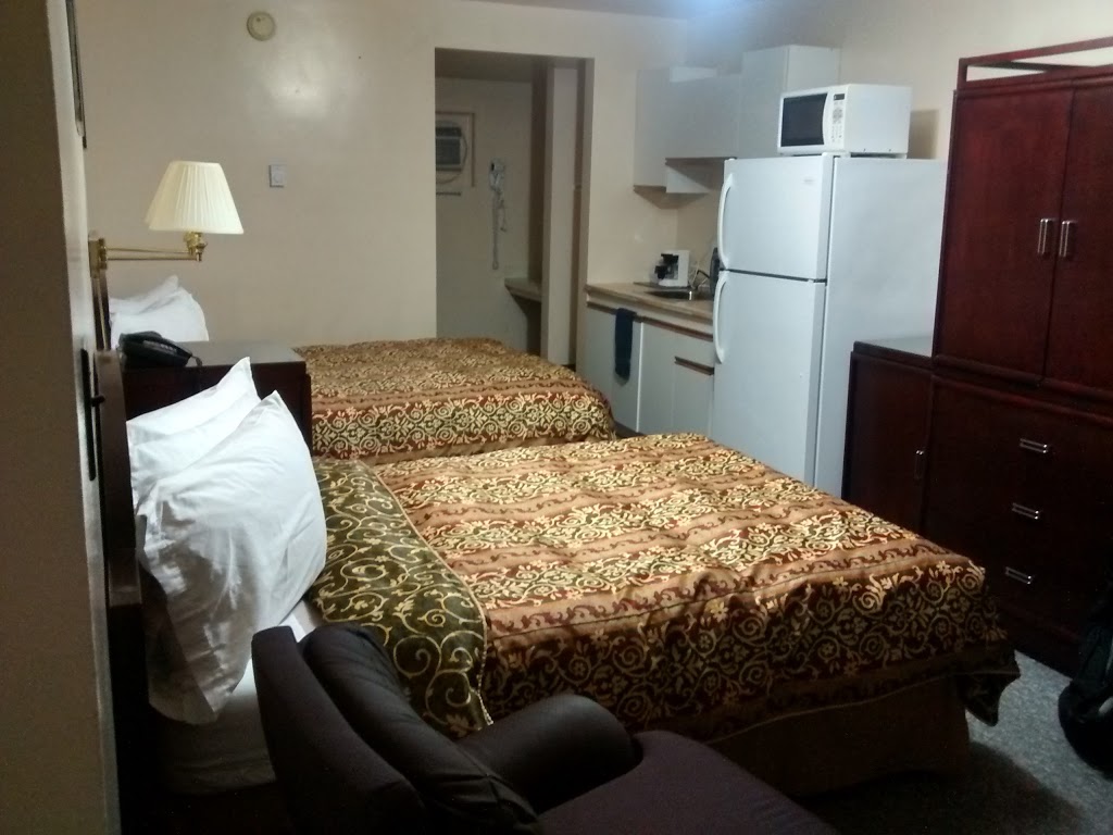 Imperial Fireside Inn | 1111 Lorne St, Sudbury, ON P3C 4S8, Canada | Phone: (705) 673-0075