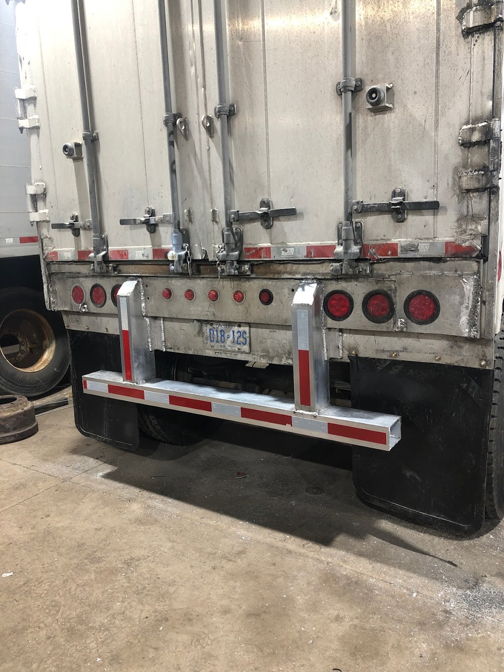 Specialized Truck Trailer Repair Inc. | 7407 Bren Rd, Mississauga, ON L4T 1H3, Canada | Phone: (416) 891-2974