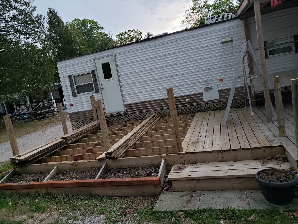 Head Lake Trailer Park | 2412 Monck Rd, Kirkfield, ON K0M 2B0, Canada | Phone: (416) 315-9432