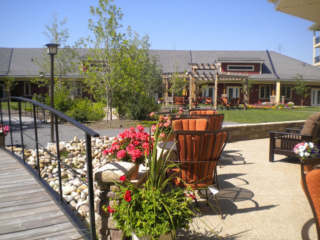 Symphony Senior Inglewood | 10 Inglewood Dr, Red Deer, AB T4R 0L2, Canada | Phone: (403) 340-8404