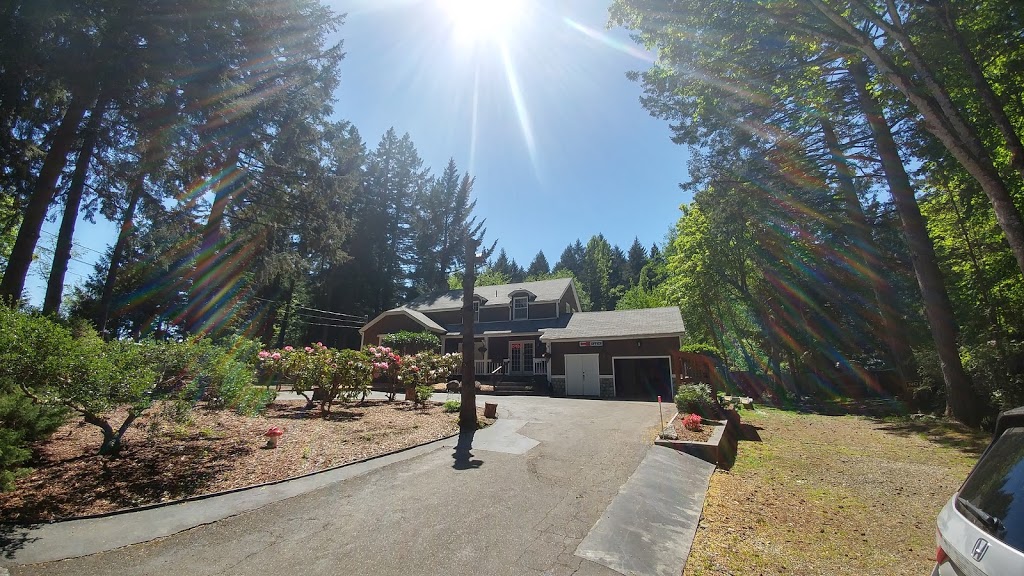 Malahat Bungalows Motel | 300 Trans-Canada Hwy, Malahat, BC V0R 2L0, Canada | Phone: (250) 478-3011