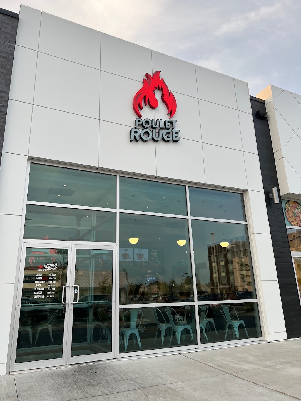 Poulet Rouge Vaudreuil-Dorion | 35 Bd de la Cité-des-Jeunes Local 130, Vaudreuil-Dorion, QC J7V 0N3, Canada | Phone: (450) 455-5544