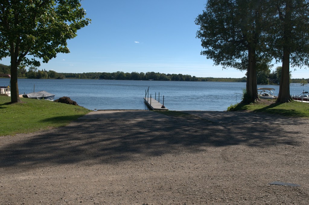 McClintocks Trailer Resort | 43 McClintock Dr, Cambridge, ON N3C 2V4, Canada | Phone: (519) 658-9661