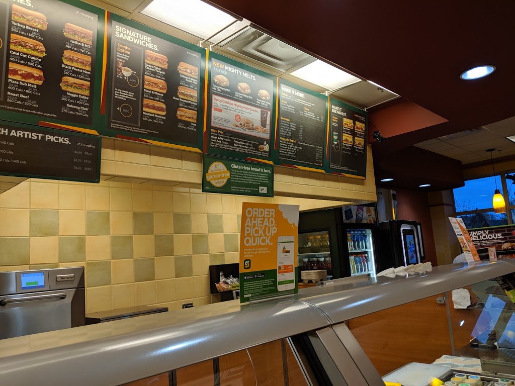 Subway | 2555 Erin Centre Blvd Unit 6, Mississauga, ON L5M 5H1, Canada | Phone: (905) 819-0770