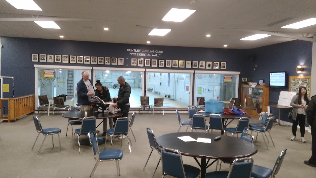 Huntley Curling Club | 199 Langstaff Dr, Carp, ON K0A 1L0, Canada | Phone: (613) 839-3177