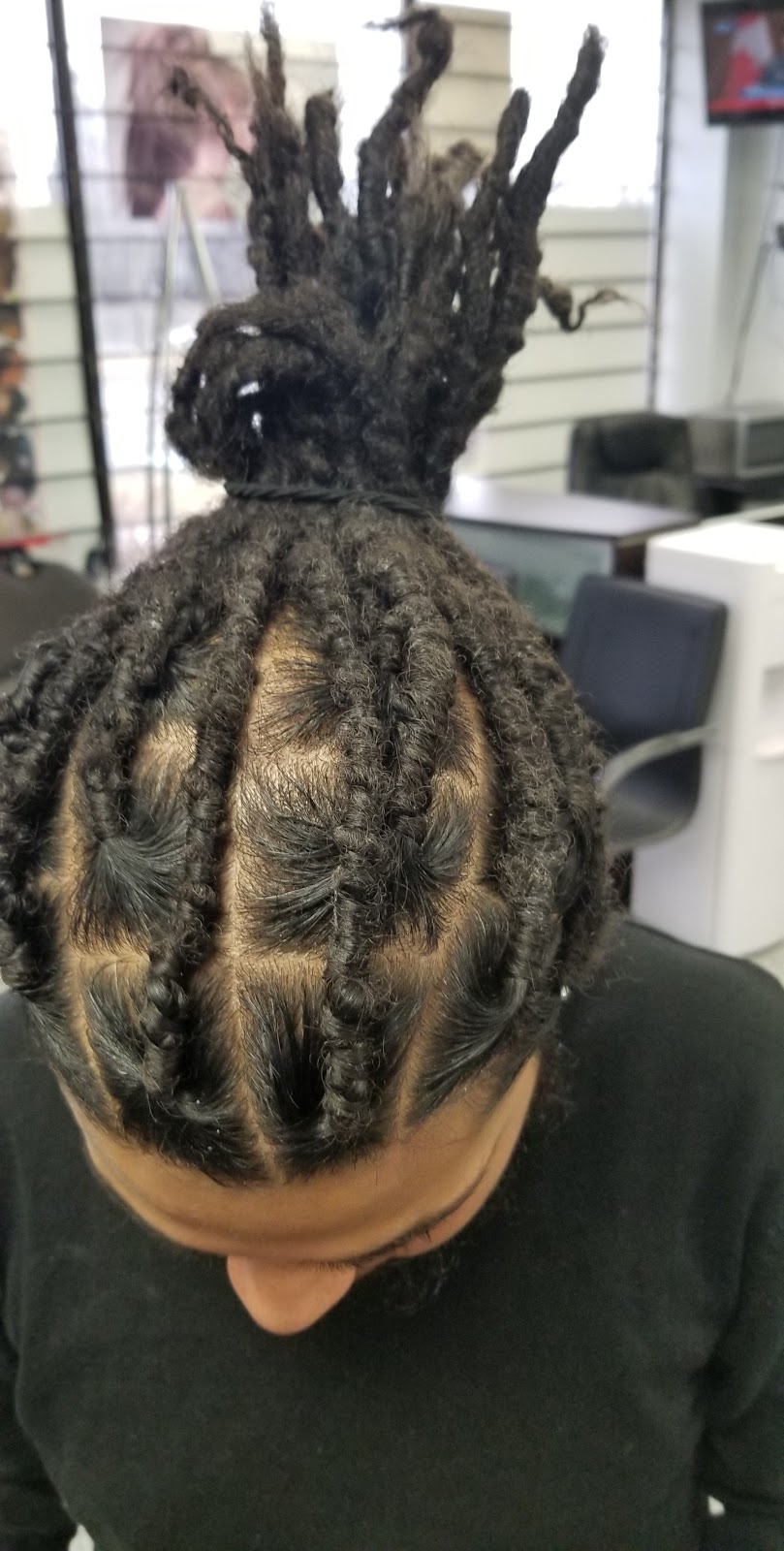 Marcias Hair Salon and Accessories | 84 Galt St, Guelph, ON N1H 3G7, Canada | Phone: (226) 962-5421