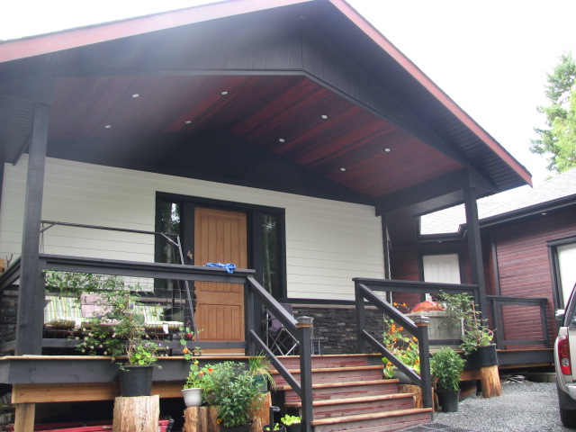 Ashling Cottage | 1875 Ashling Rd, Qualicum Beach, BC V9K 2V1, Canada | Phone: (250) 713-9680
