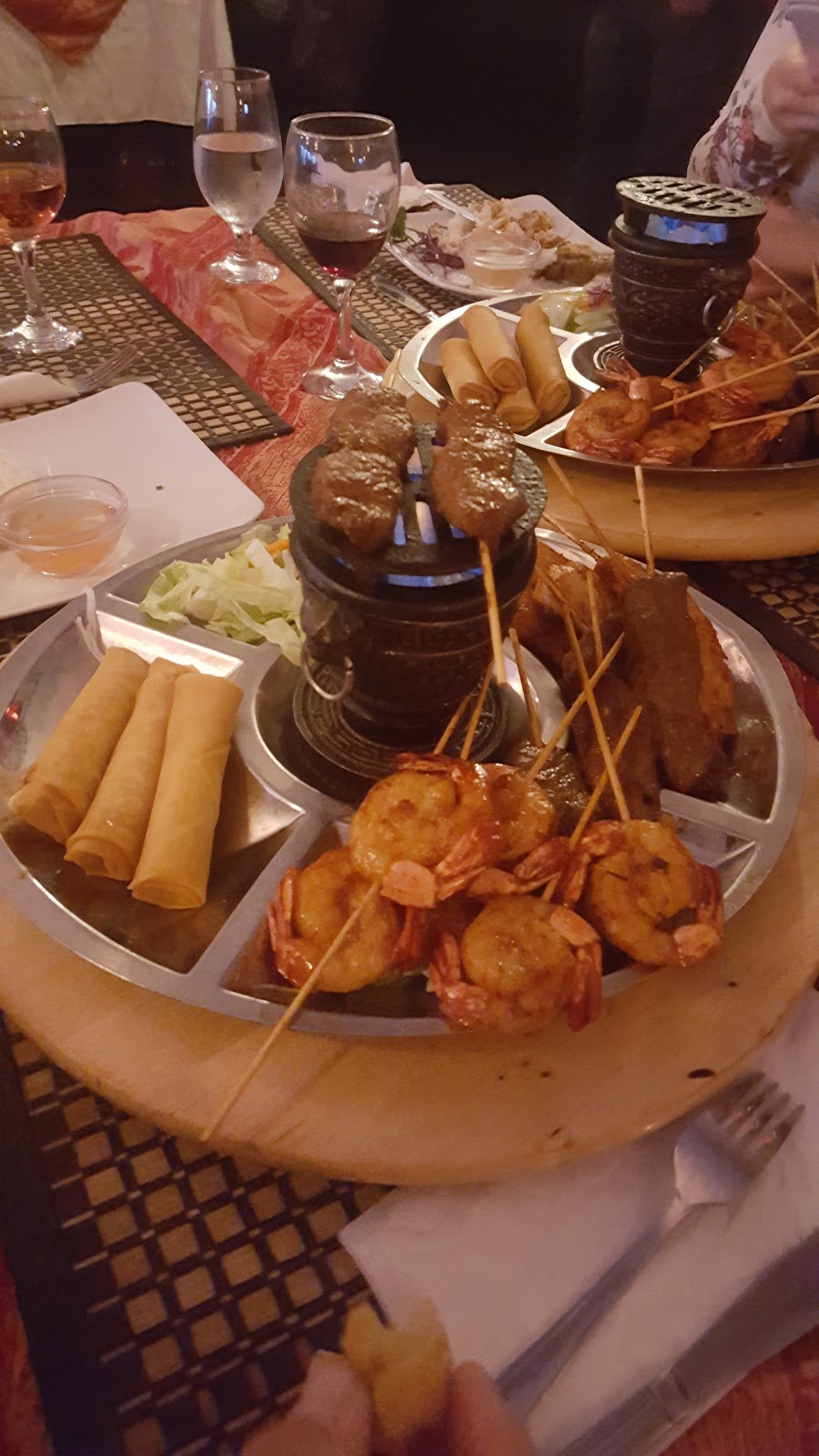 Restaurant Naga 995 | 1190 Rue Notre-Dame, Lavaltrie, QC J5T 1M4, Canada | Phone: (450) 935-3636