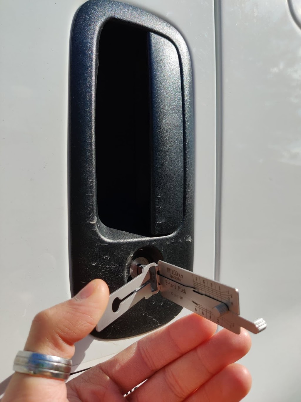 Luu Emergency Locksmith | 189 Allen St E, Waterloo, ON N2J 1J9, Canada | Phone: (647) 703-6368