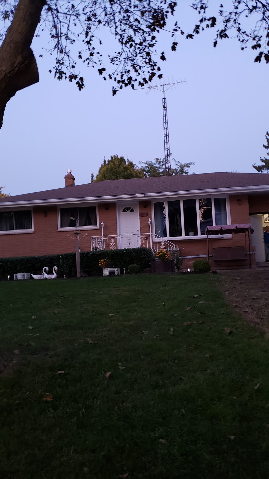 Leamington United Mennonite Church | 78 Oak St E, Leamington, ON N8H 2C6, Canada | Phone: (519) 326-2727