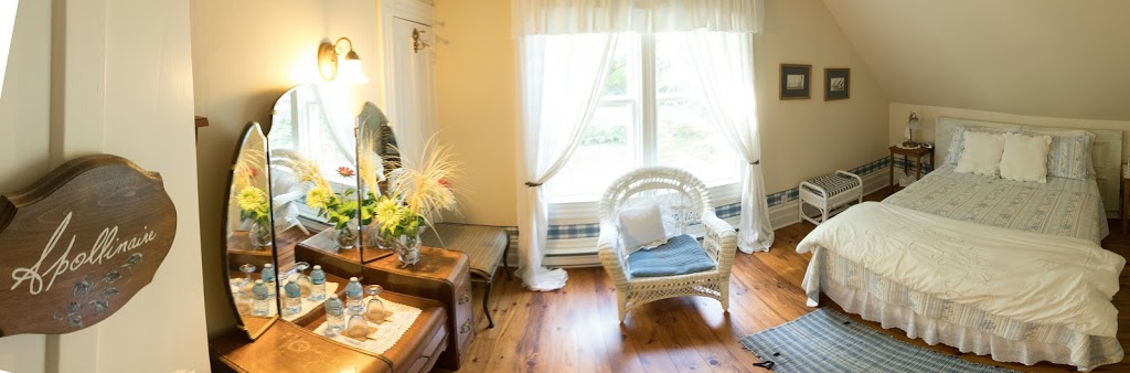 Les Matins de Victoria | 950 Rue Western, Waterloo, QC J0E 2N0, Canada | Phone: (514) 882-9881