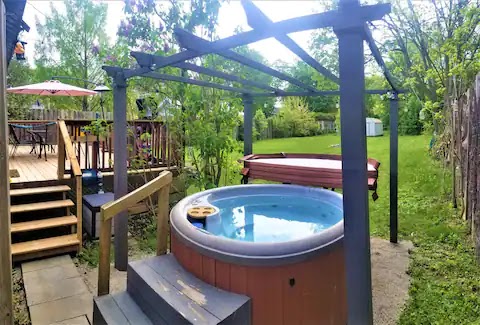 Kosecki Kottages | 21 Elizabeth St, Embro, ON N0J 1J0, Canada | Phone: (519) 281-0910